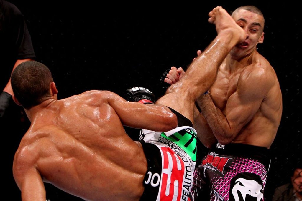 10 Best MMA Head Kick Knockouts in The History 10 Best MMA Head Kick Knockouts in The History