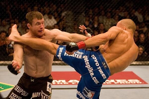 10 Best MMA Head Kick Knockouts in The History 10 Best MMA Head Kick Knockouts in The History