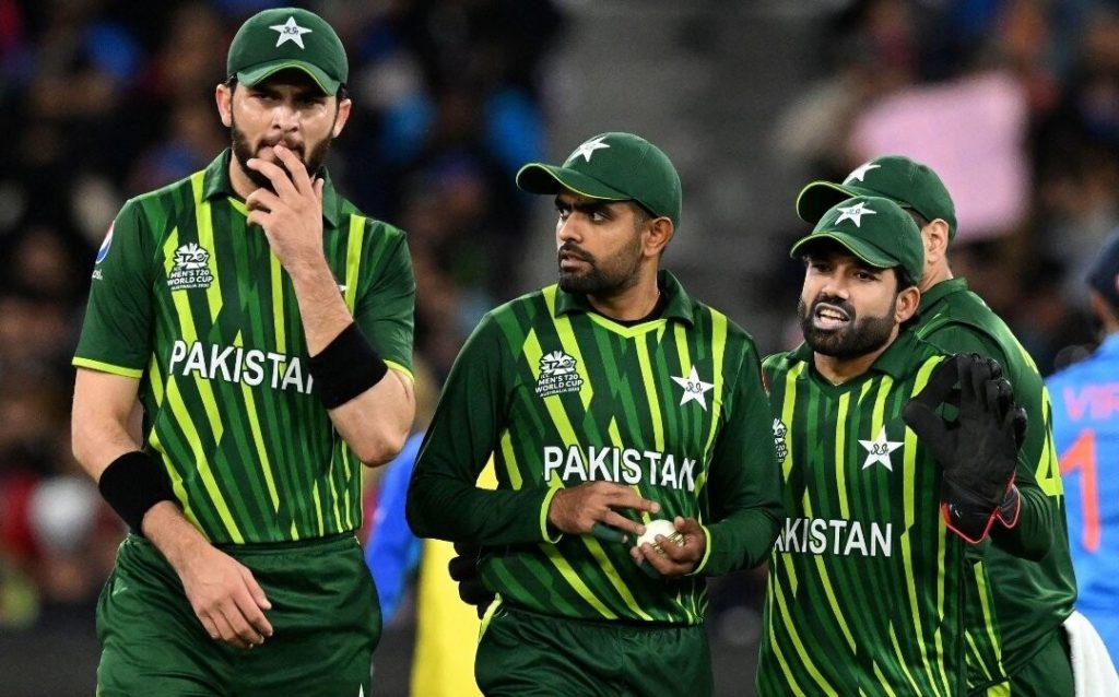 Mickey Arthur Calls to Avoid a Witch Hunt of Babar Azam  