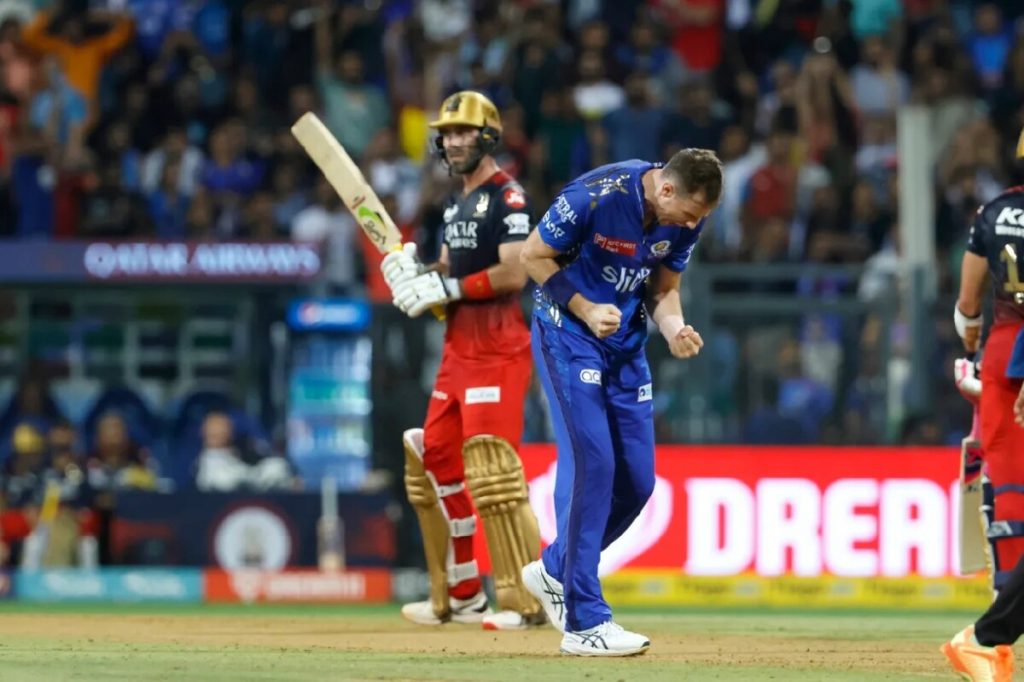 Australian Pacer Behrendorff Out of IPL With Broken Leg  