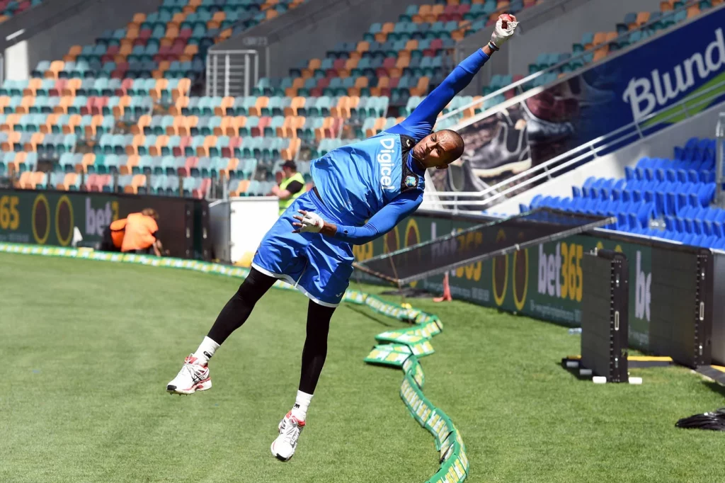Cricket Tips & Tricks: Tips To Improve Your Catching Skills Cricket Tips & Tricks: Tips To Improve Your Catching Skills