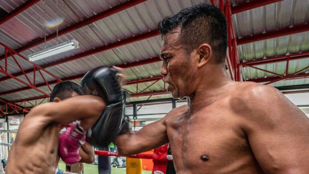 The Top 5 Muay Thai Elbow Combinations The Top 5 Muay Thai Elbow Combinations