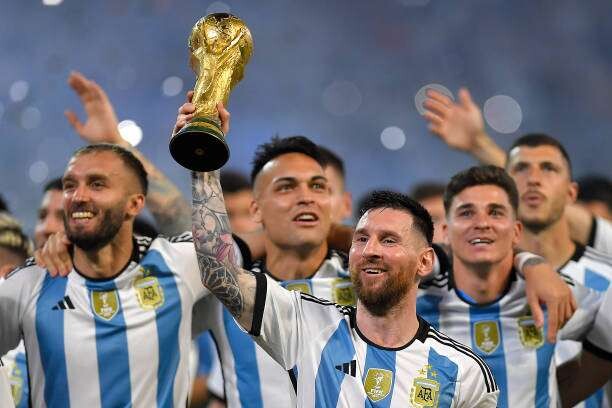 Maestro of Modern Football, Lionel Messi Biography Maestro of Modern Football, Lionel Messi Biography