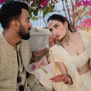 Birthday special - Athiya Shetty & KL Rahul romantic pics Birthday special - Athiya Shetty & KL Rahul romantic pics