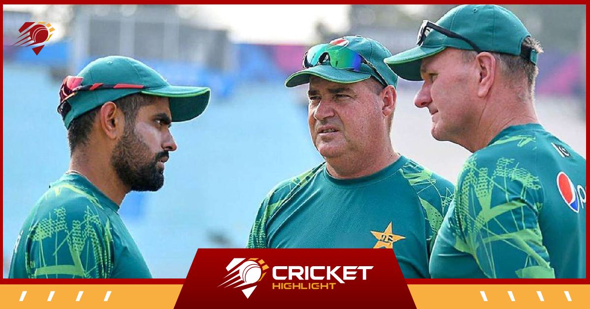 Pakistan Cricket team के डायरेक्टर ने दिया इस्तीफा  