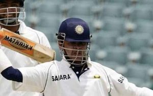 5 times cricketer Sreesanth fought on field with co-players  