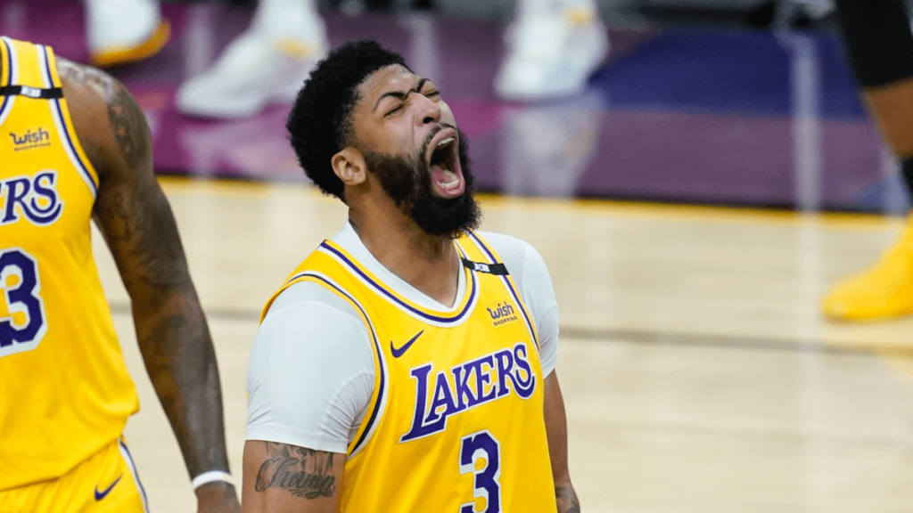10 NBA Highest-Paid Centers for the 2023–24 Season 10 NBA Highest-Paid Centers for the 2023–24 Season
