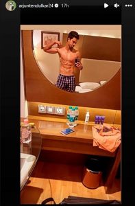 Arjun Tendulkar's abs raises the heat on insta - See Pic! Arjun Tendulkar's abs raises the heat on insta - See Pic!
