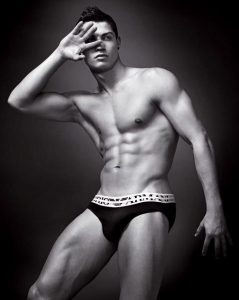 Interesting and Fun facts of Cristiano Ronaldo  