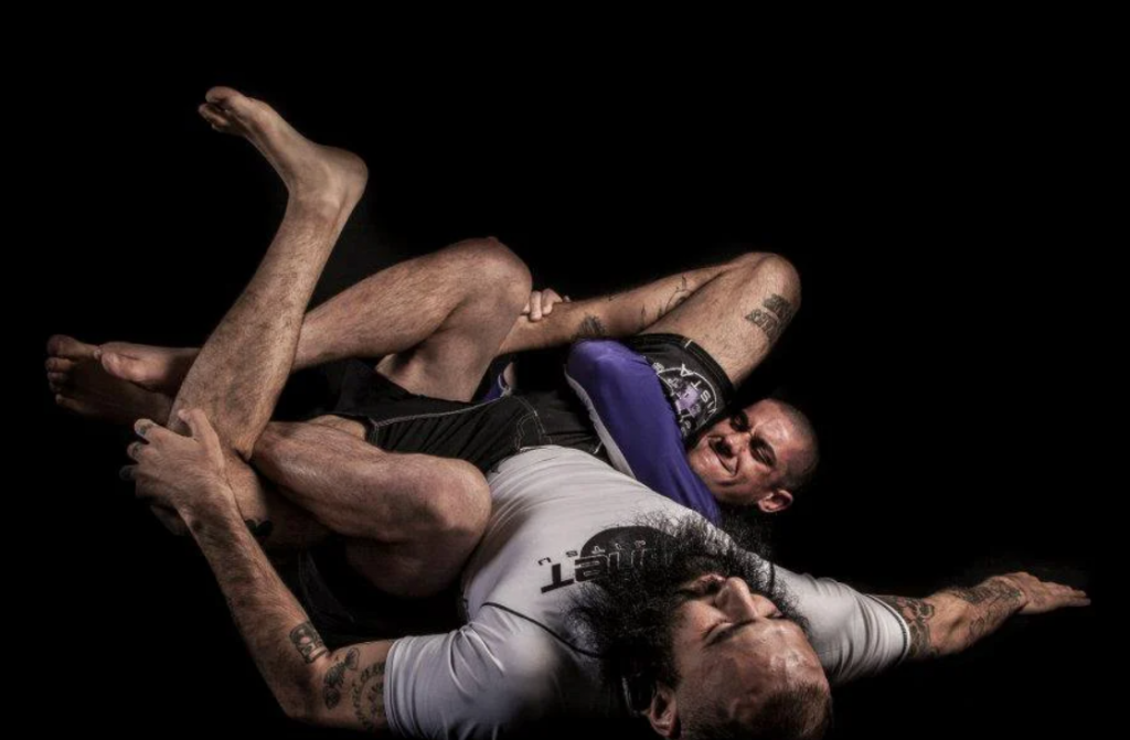 10 Incredible Submissions That Are Rarely Seen in the UFC 10 Incredible Submissions That Are Rarely Seen in the UFC