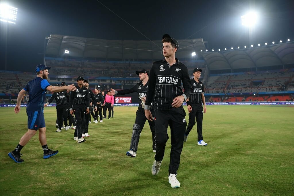 Mitchell Santner Gets First 5-Fer New Zealand in World Cup  