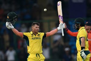 Fans react as Cricketer David Warner might turn commentator  