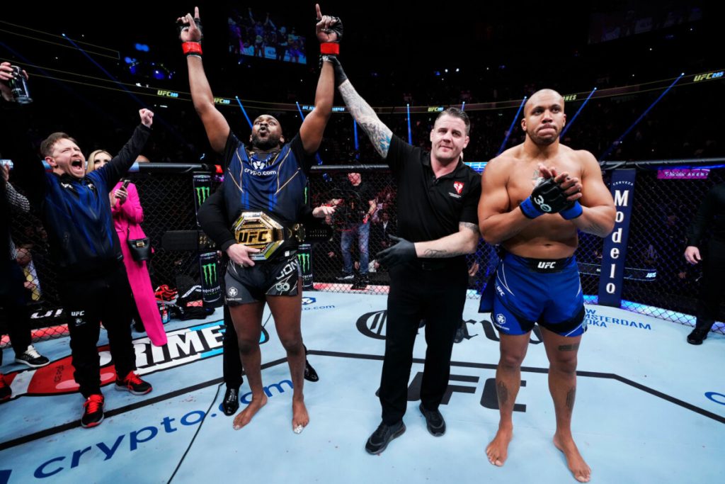 Ranking the 10 Best UFC Fights Of 2023  