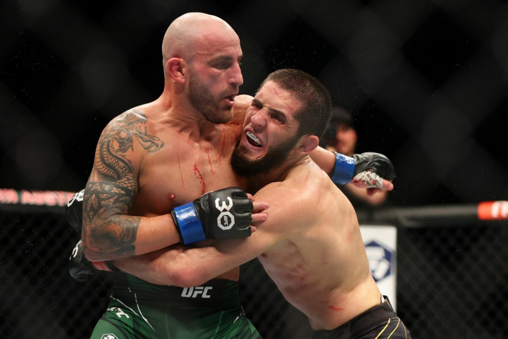 Ranking the 10 Best UFC Fights Of 2023  