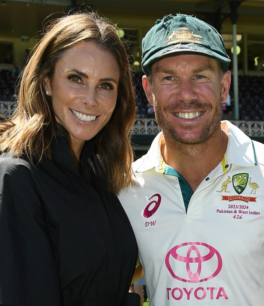 David Warner Bows Down with a Fitting Farewell at the SCG  