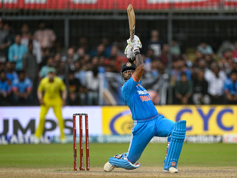 IND vs AUS: Suryakumar's four sixes in an over goes Viral IND vs AUS: Suryakumar's four sixes in an over goes Viral