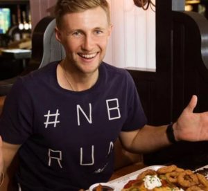 Top 10 legendary cricketers and their favourite food item Top 10 legendary cricketers and their favourite food item