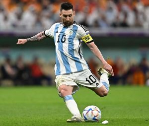 (TOP 10) Who is the Best football player in the world?  