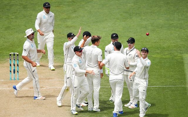 Do You Know Why Cricketers Wear White Clothing? Do You Know Why Cricketers Wear White Clothing?