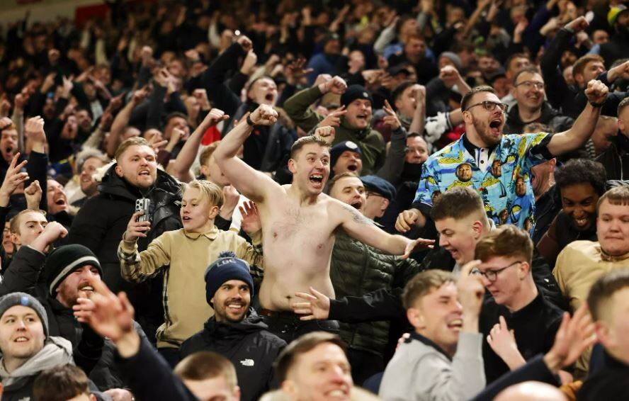Newcastle United F.C.  