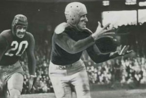 Top 10 legendary important NFL Players in history!  