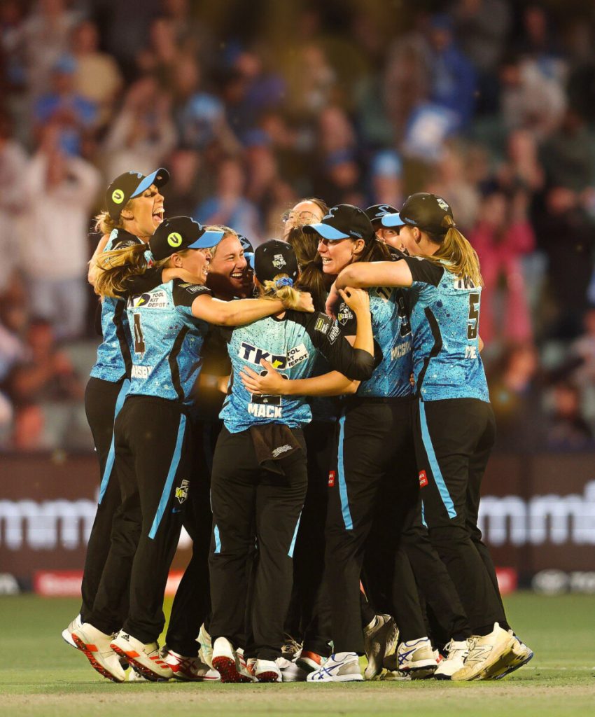 Adelaide Strikers Strike 2 WBBL Title Wins in a Row Adelaide Strikers Strike 2 WBBL Title Wins in a Row