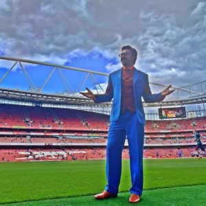 Find Out! Bollywood Actors favorite football clubs  