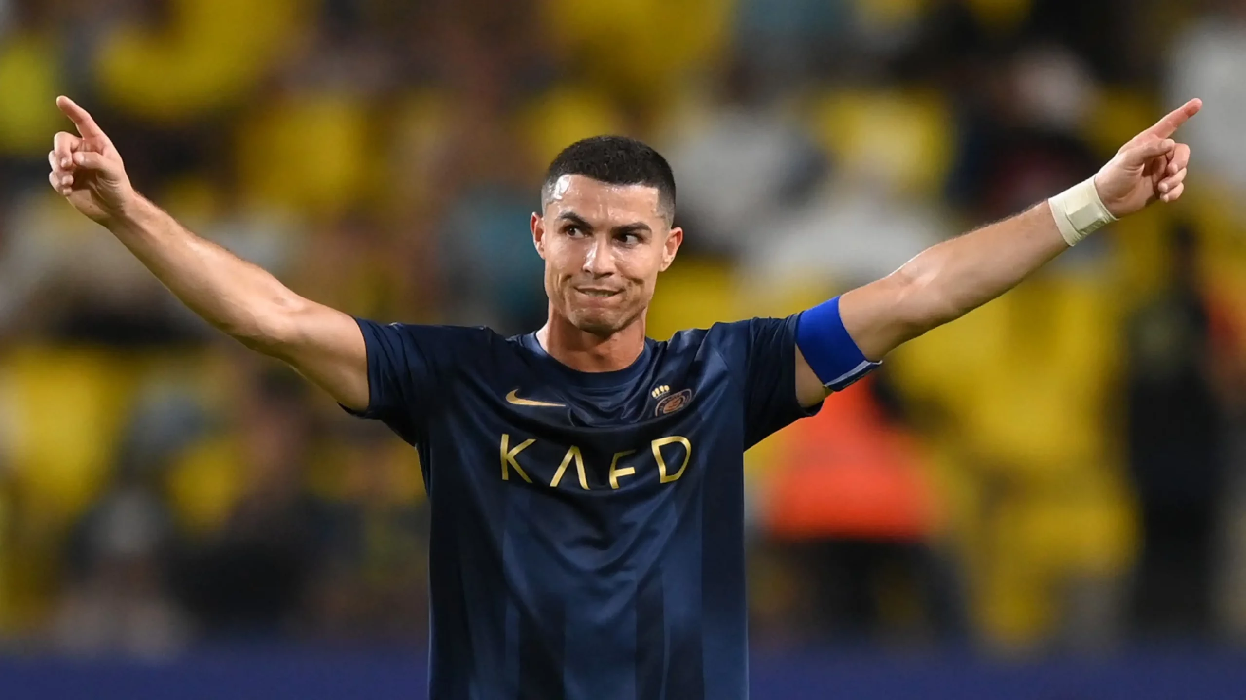 Cristiano Ronaldo Gifts His Mother A Porsche Cayenne! Cristiano Ronaldo Gifts His Mother A Porsche Cayenne!