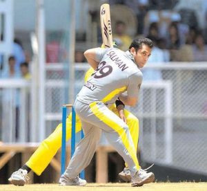 Find Out! Which Bollywood actors love cricket Find Out! Which Bollywood actors love cricket