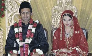 3 Cricket Players that married more than once 3 Cricket Players that married more than once