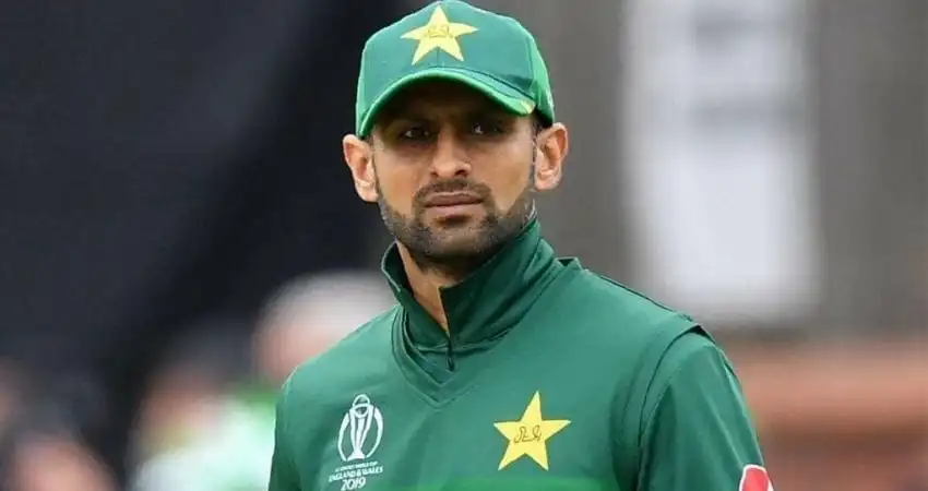 Shoaib Malik Biography : Career, Personal Life, Awards Shoaib Malik Biography : Career, Personal Life, Awards