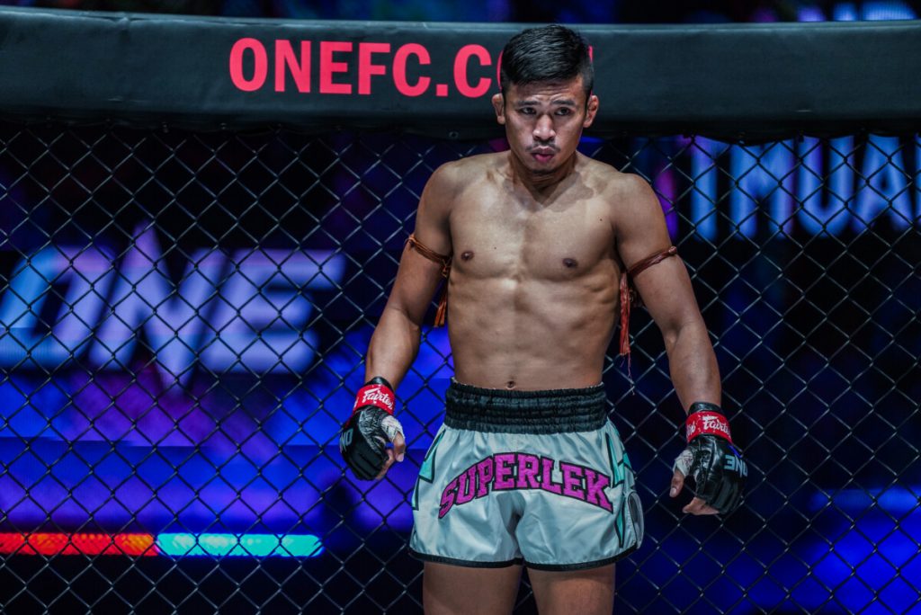 Superlek set to defend his world title against Segawa Superlek set to defend his world title against Segawa