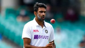 Top 10 most popular sports personalities in India  