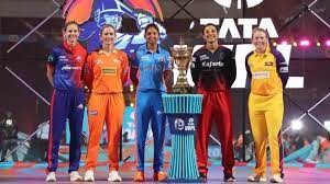 Alex Hartley trolls Kate Cross after RCB signs at WPL 2024 Alex Hartley trolls Kate Cross after RCB signs at WPL 2024