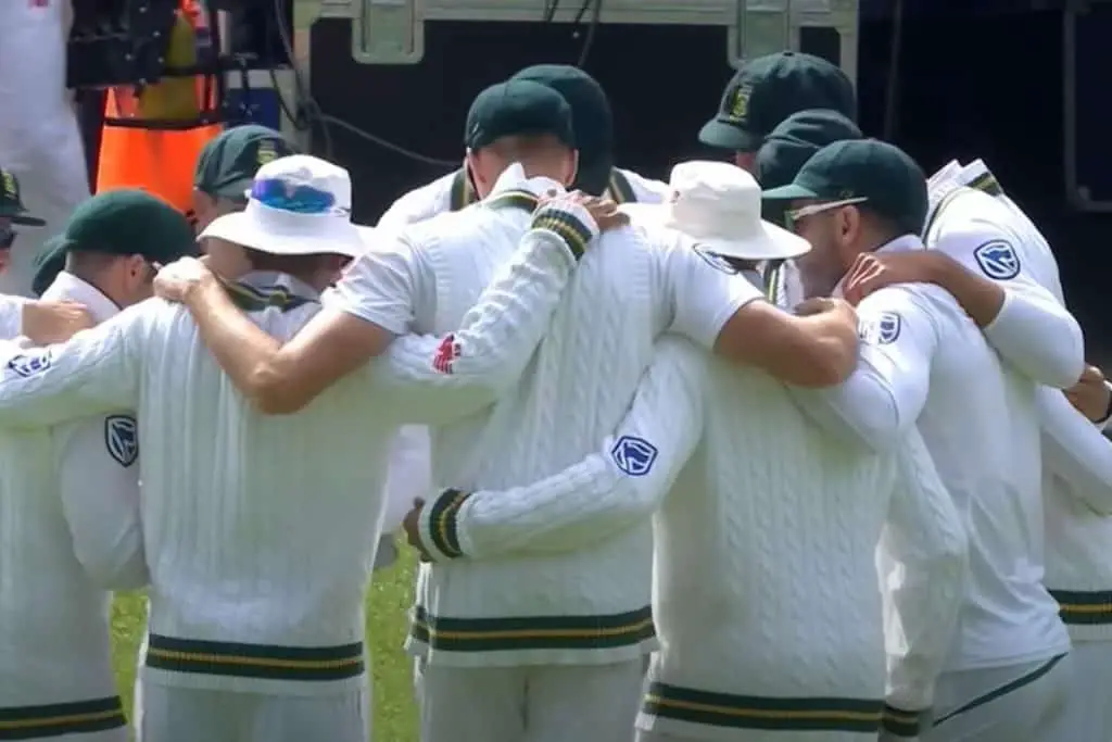 Do You Know Why Cricketers Wear White Clothing? Do You Know Why Cricketers Wear White Clothing?