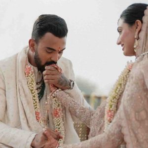 Birthday special - Athiya Shetty & KL Rahul romantic pics Birthday special - Athiya Shetty & KL Rahul romantic pics