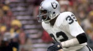 Top 10 most deadliest NFL players of all time Top 10 most deadliest NFL players of all time