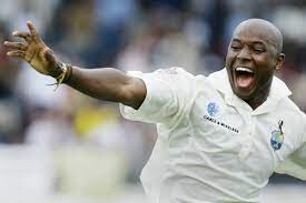 List Of Fast Bowlers Under 6 feet In Height List Of Fast Bowlers Under 6 feet In Height