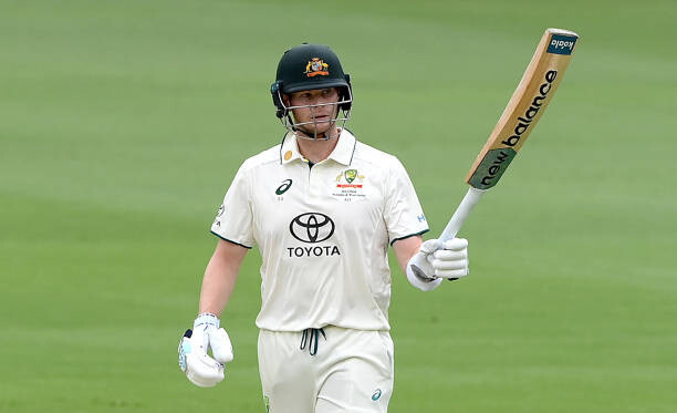Khawaja Calls this Player Best Test Cricketer of Generation  