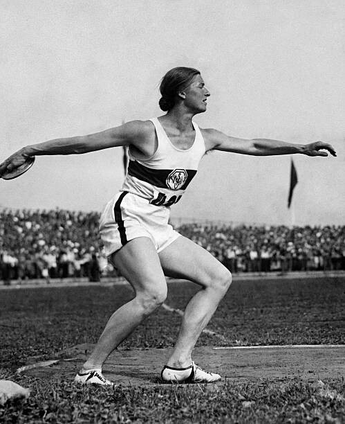 Unseen Photos From 1936 Summer Olympics in Berlin  