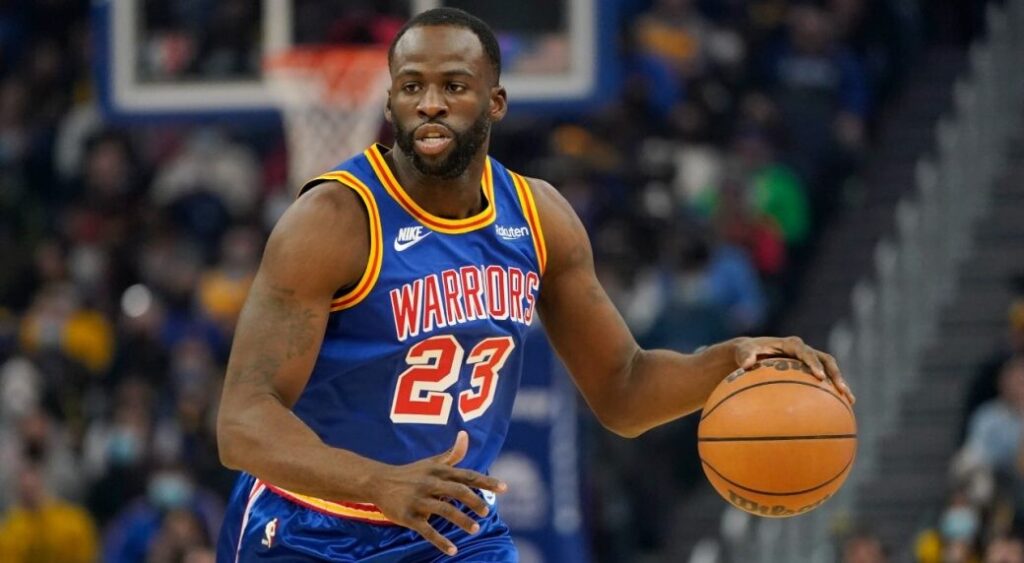 10 NBA Highest-Paid Centers for the 2023–24 Season 10 NBA Highest-Paid Centers for the 2023–24 Season