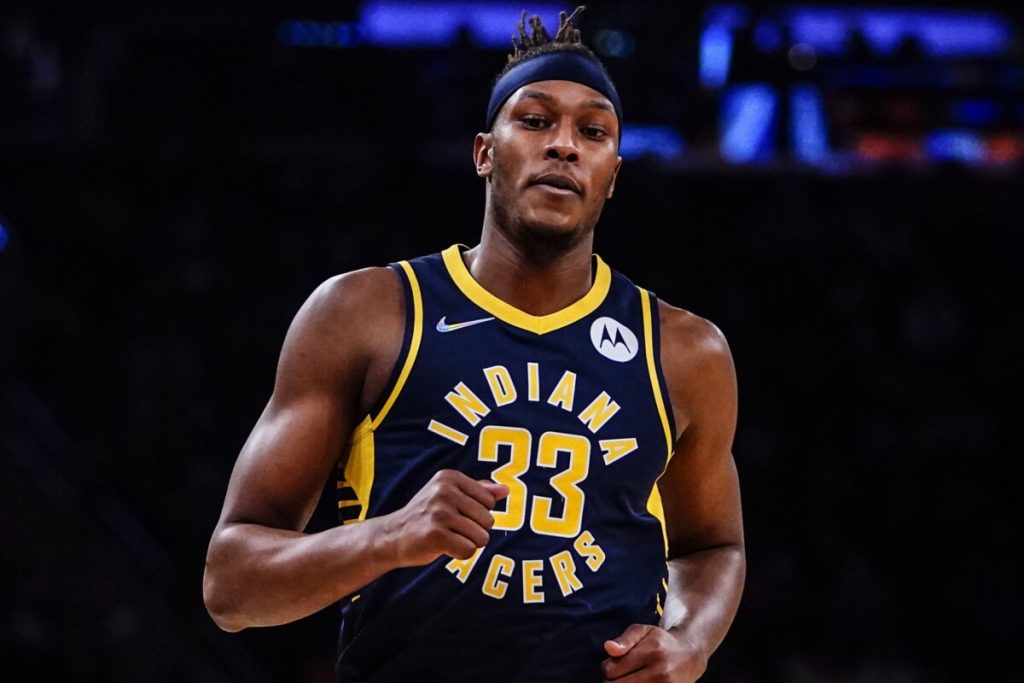 10 NBA Highest-Paid Centers for the 2023–24 Season 10 NBA Highest-Paid Centers for the 2023–24 Season