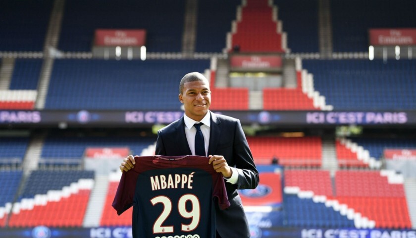 Kylian Mbappé Biography: All About The Rising Star Kylian Mbappé Biography: All About The Rising Star