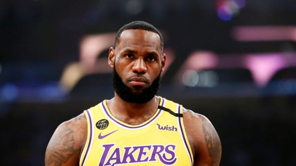 List of NBA Players Who Have Won 4 Championship Rings  