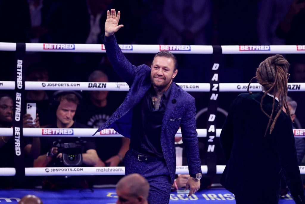 McGregor claims fighting Chandler in December McGregor claims fighting Chandler in December