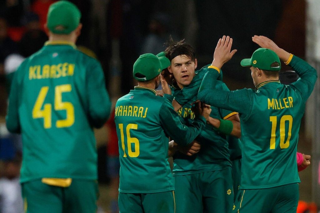 South Africa Ends Losing Run with Win Over Australia South Africa Ends Losing Run with Win Over Australia