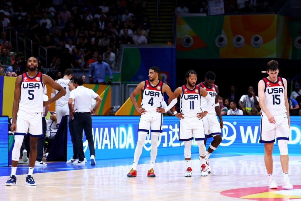 Smith calls on James and Curry to show the world its place  