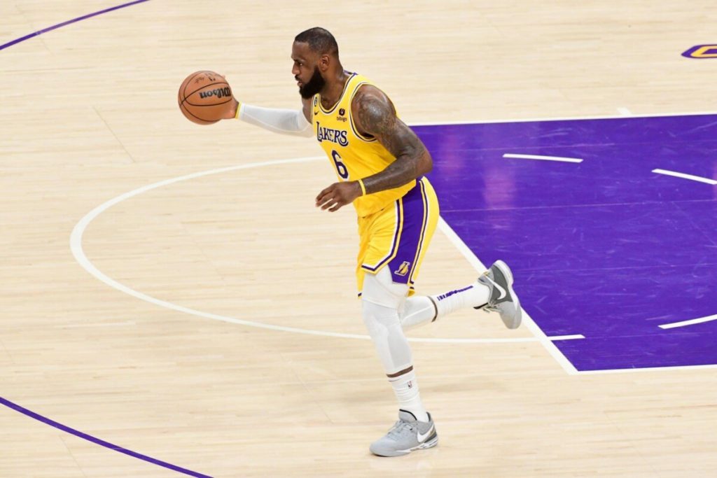 NBA Records that LeBron James can break in 2023-24 Season NBA Records that LeBron James can break in 2023-24 Season