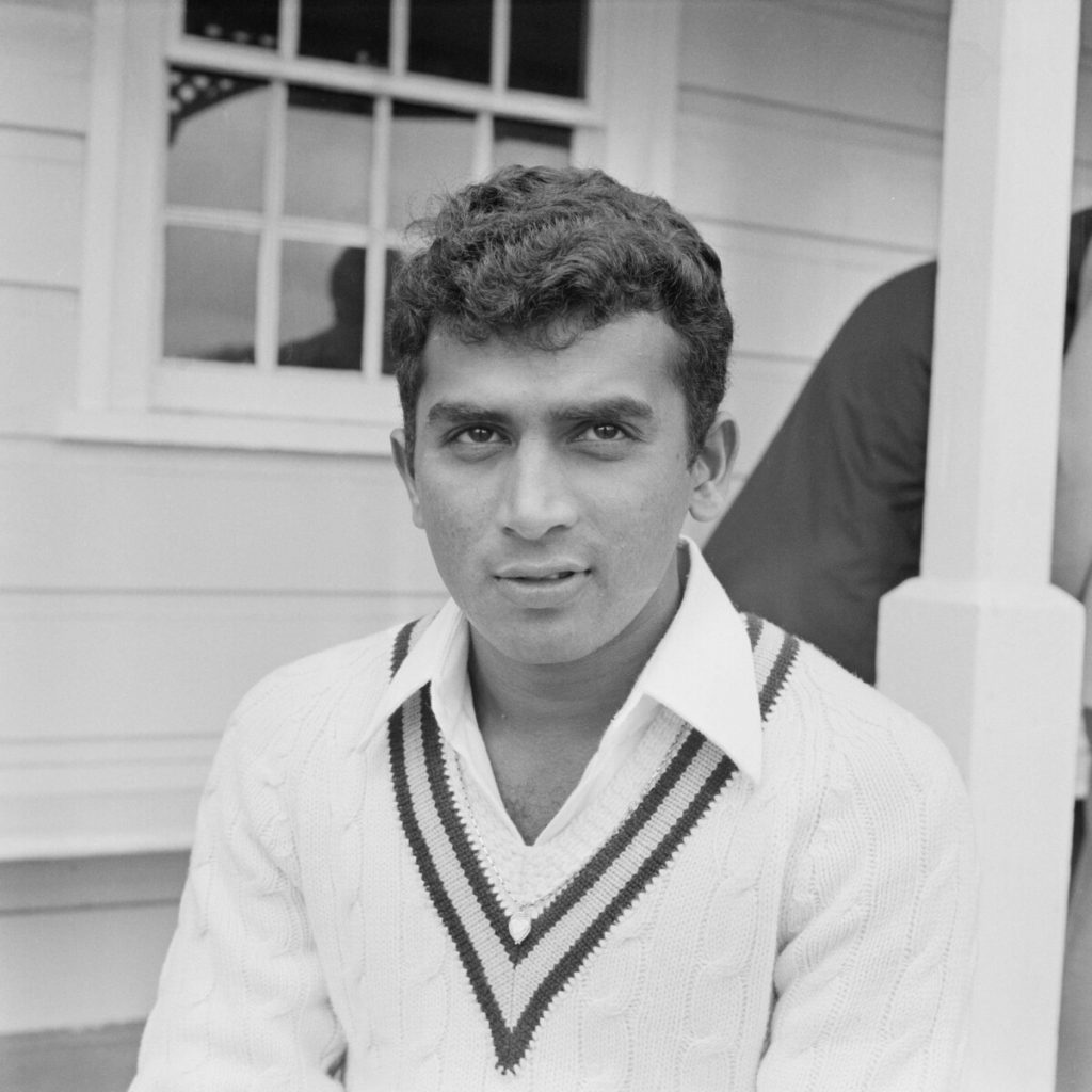 Never Seen Before Throwback Pictures of Famous Cricketers  
