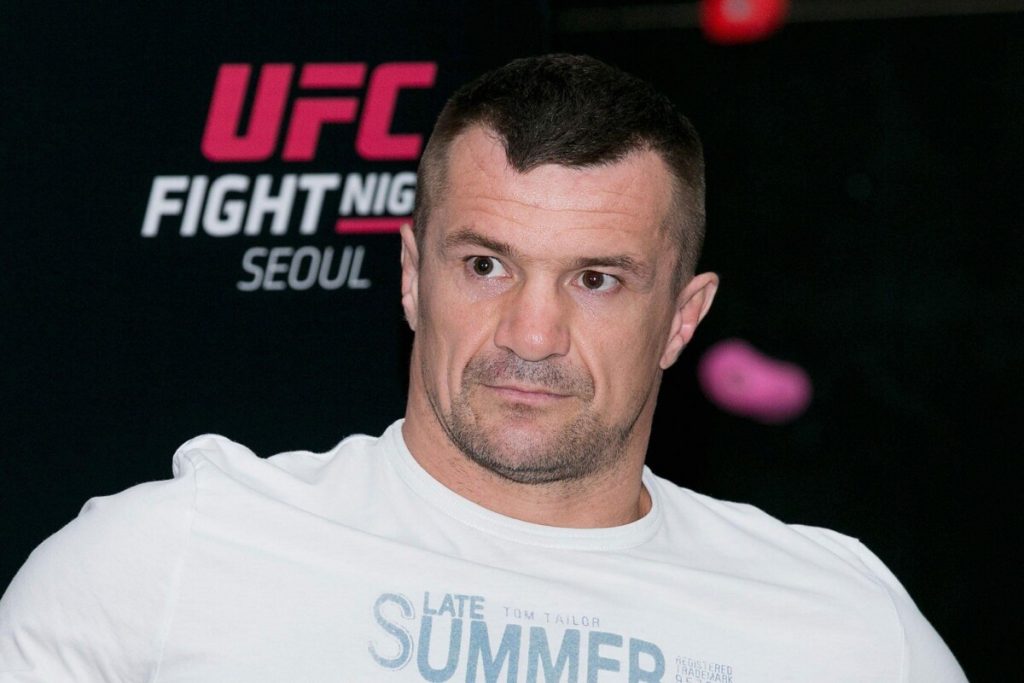 Great MMA fighters who never won the UFC title  